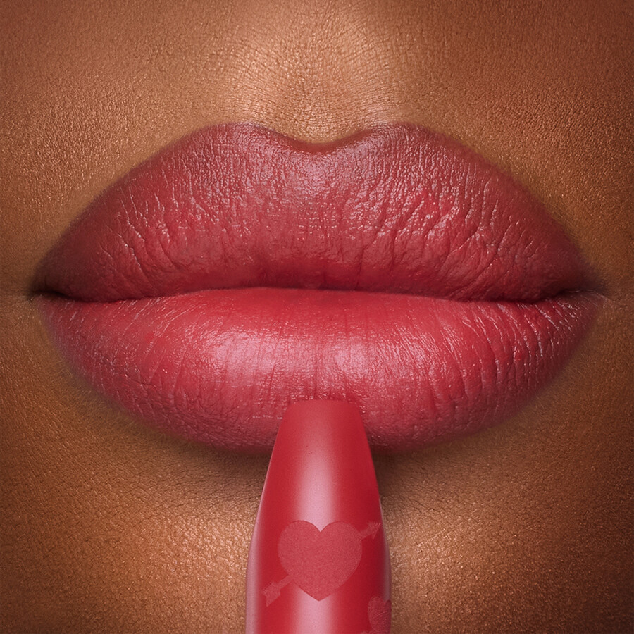 pillow talk love effect lipstick